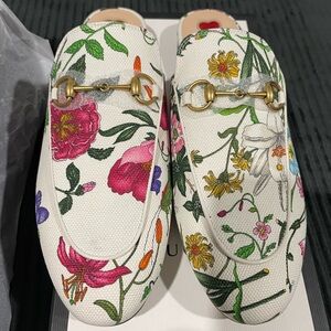 Gucci Women's Princetown Flora Print Canvas Mules Size 38 1/2